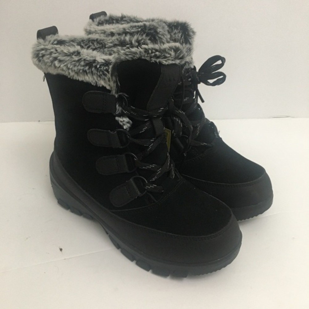All In Motion Waterproof fur lined lace up black boots. Sz 6. New
